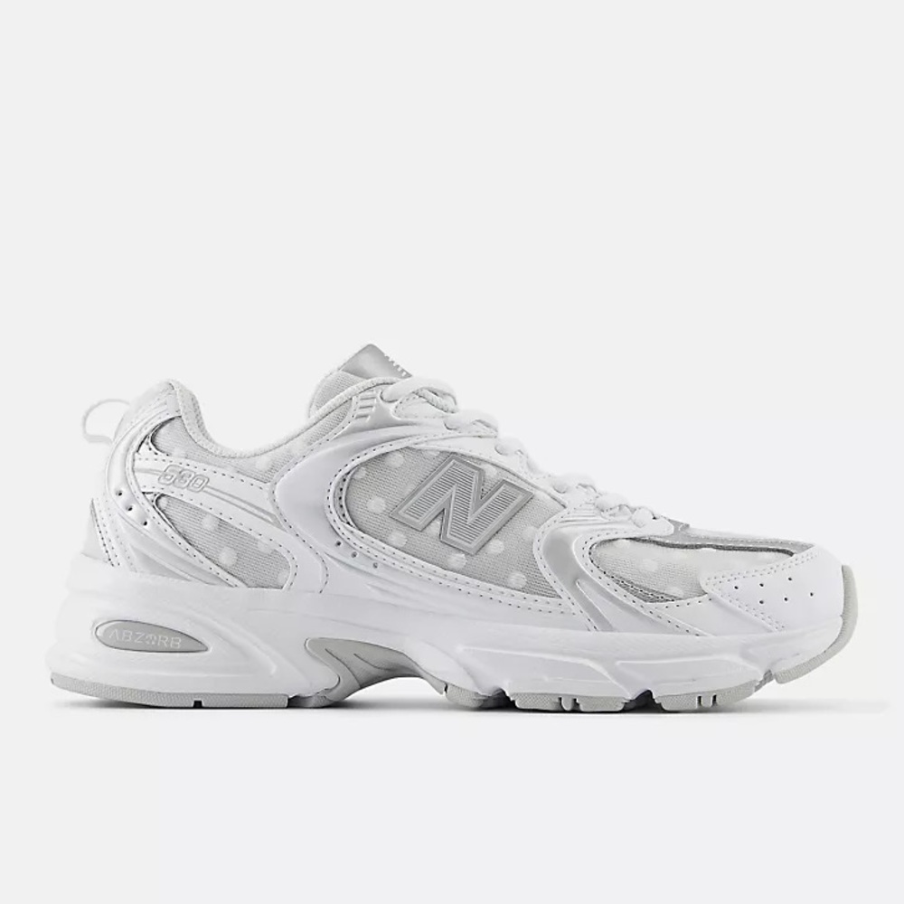 New Balance 530 sneakers
